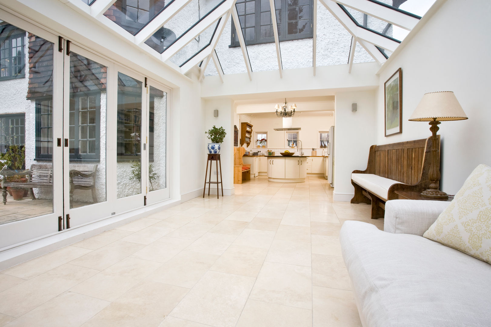 Traditional conservatory homify Оранжерея