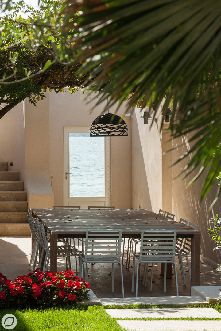 Jardin - Sainte-Maxime, PASSAGE CITRON PASSAGE CITRON Mediterranean style balcony, porch & terrace