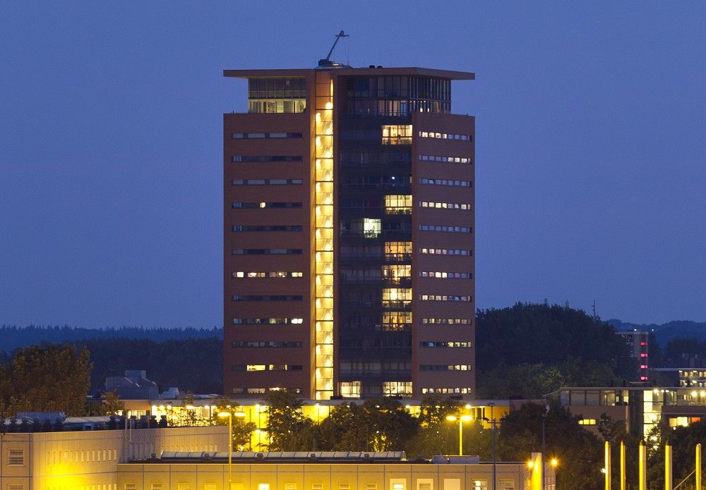 Toren van Gelre Arnhem, Van de Looi en Jacobs Architecten Van de Looi en Jacobs Architecten Nowoczesne domy