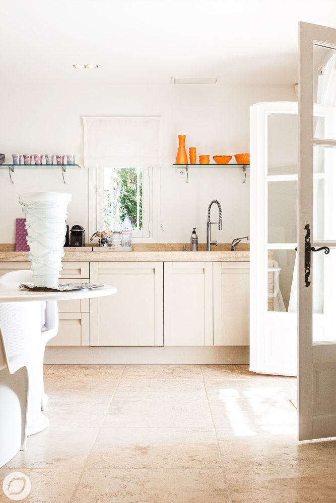 VILLA - GRIMAUD - Pierre naturelle, PASSAGE CITRON PASSAGE CITRON Rustic style kitchen