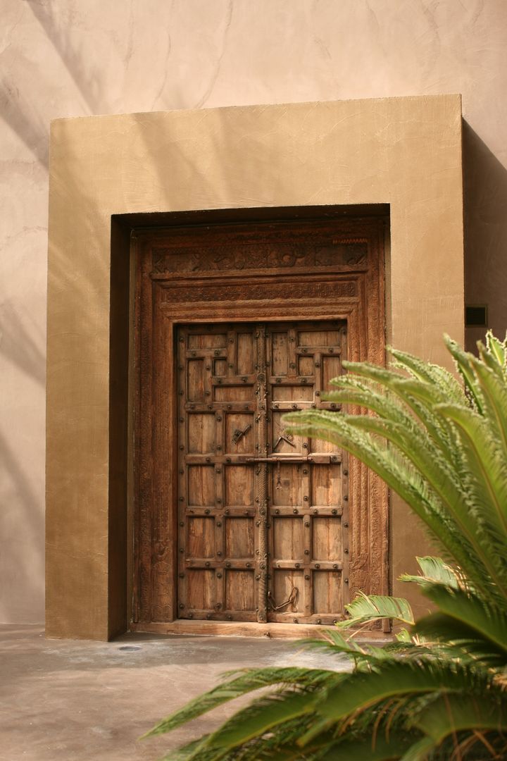 CASA . Quinta do lago, COISAS DA TERRA COISAS DA TERRA Eclectic style doors Doors