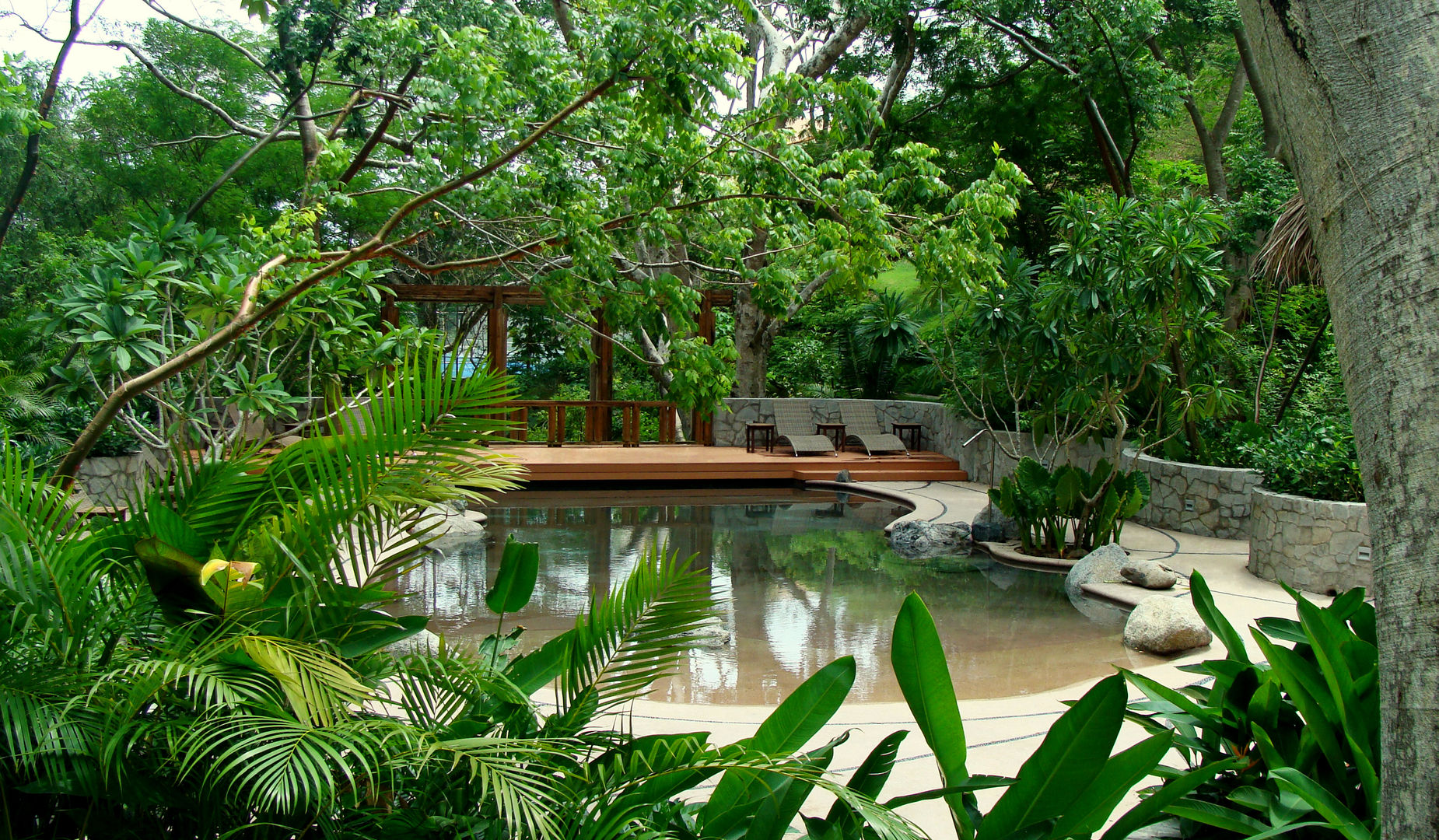 El Descanso Natural Pool BR ARQUITECTOS Piscinas de estilo tropical