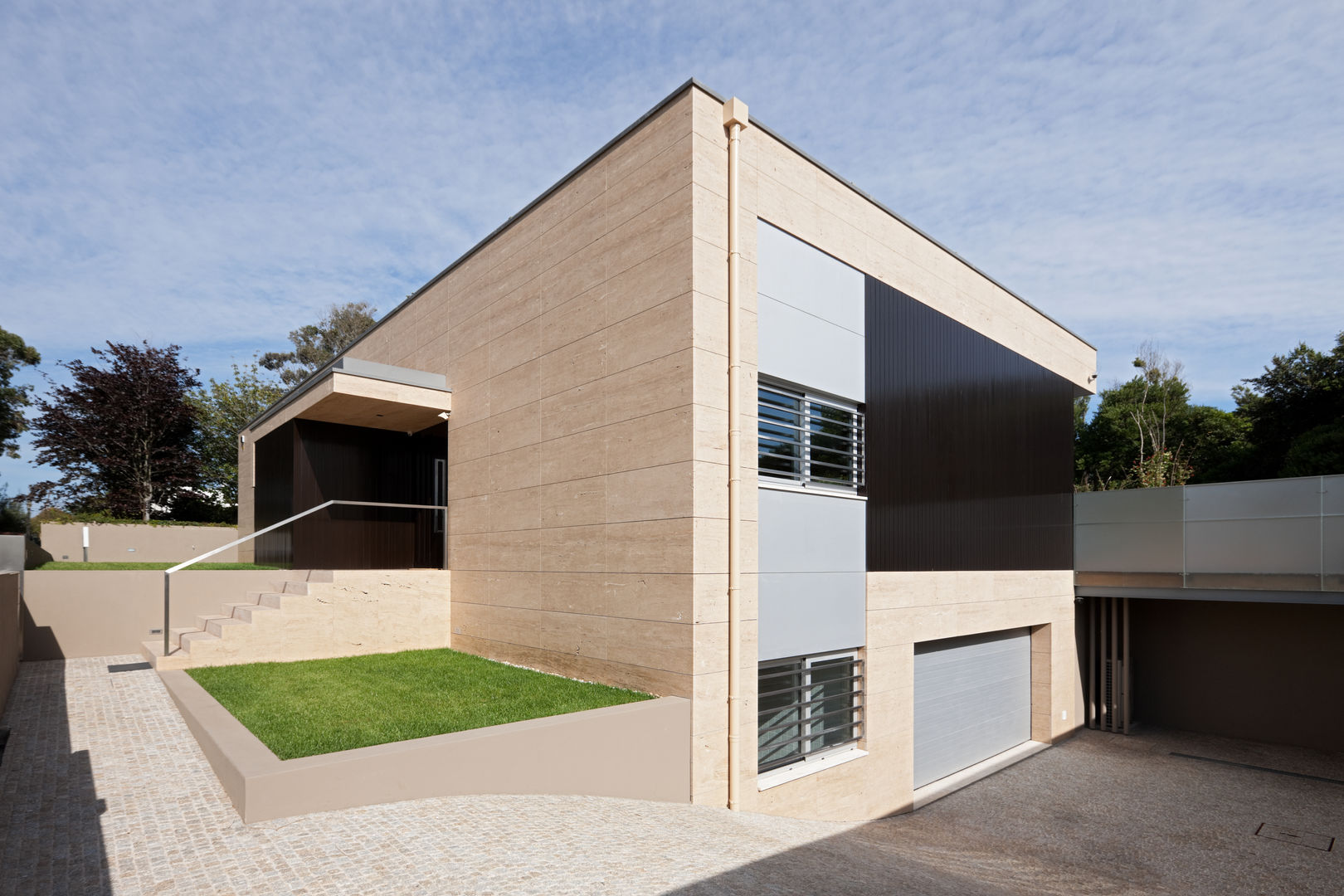 Casa AA, XYZ Arquitectos Associados XYZ Arquitectos Associados 모던스타일 주택