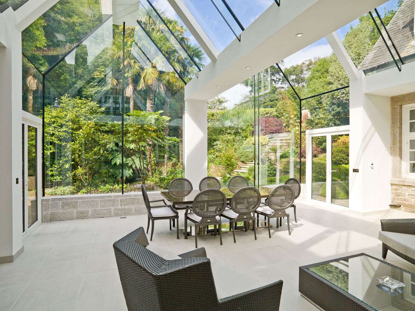 Structural Glass Conservatory, Cornwall homify เรือนกระจก กระจกและแก้ว