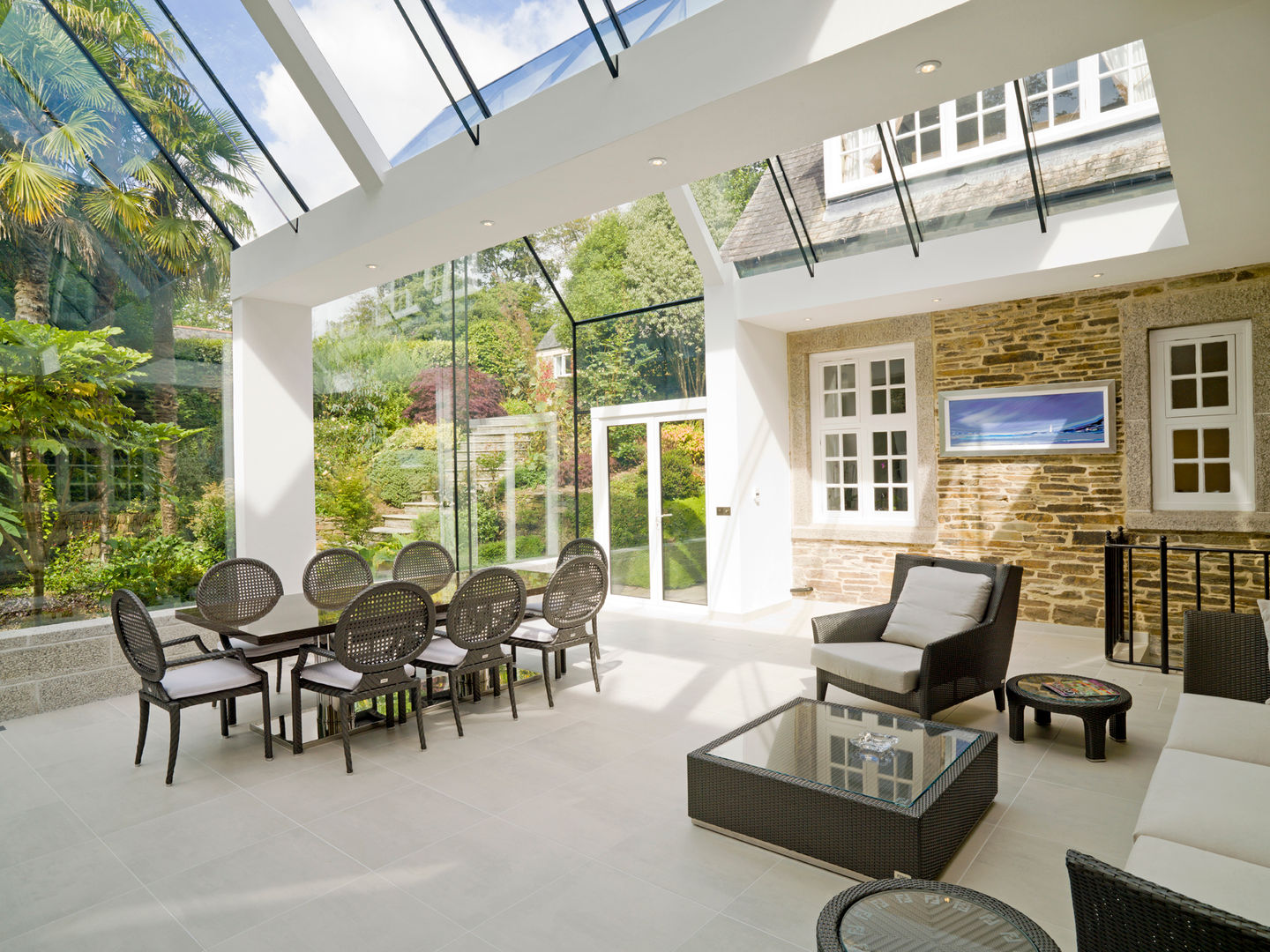Structural Glass Conservatory, Cornwall homify モダンスタイルの 温室 ガラス