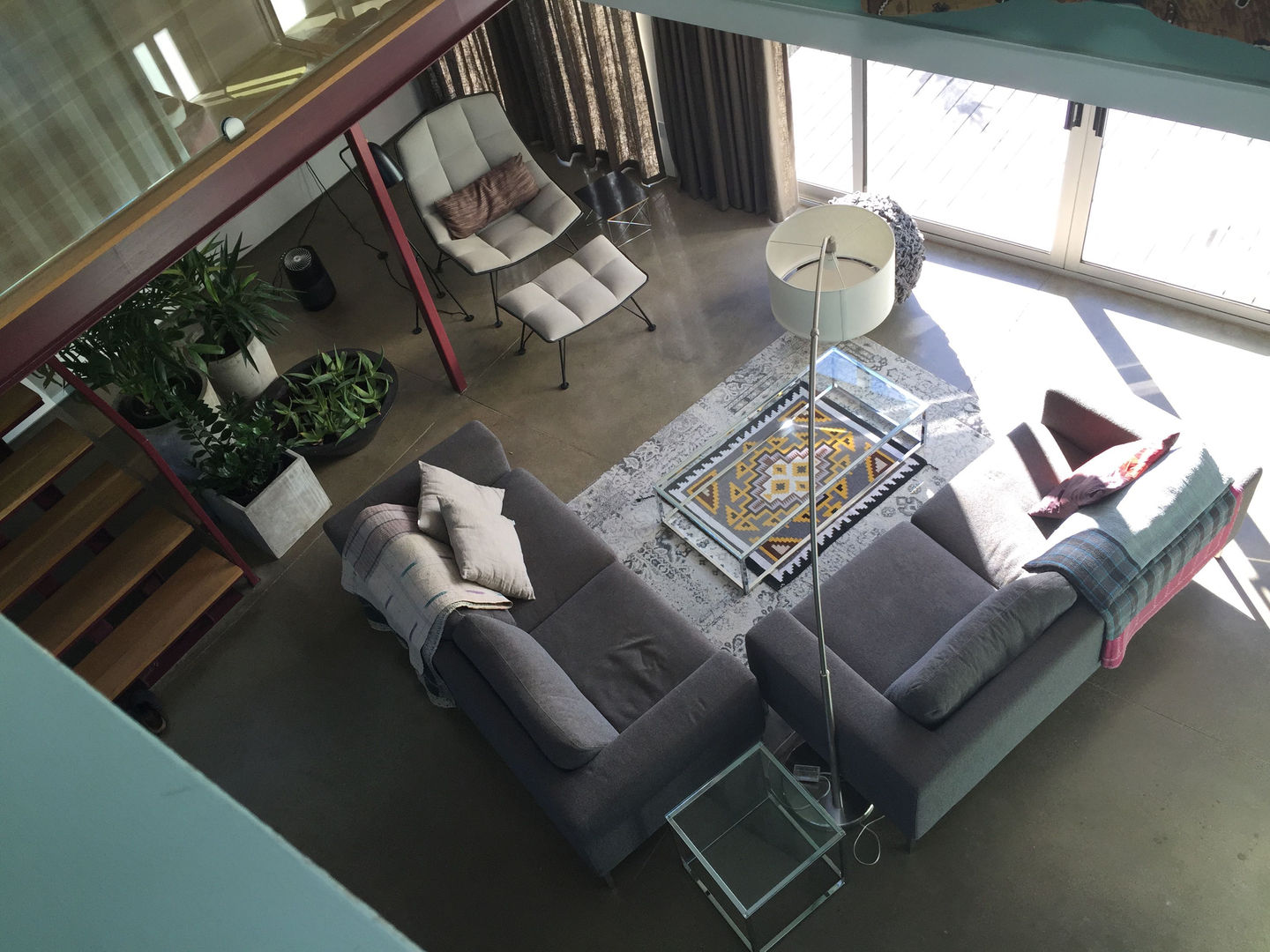 Living Room from above homify Salon moderne