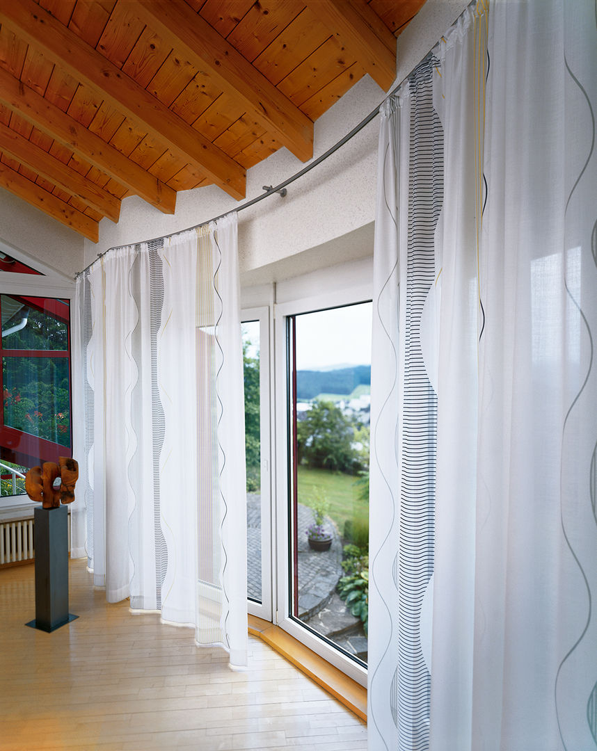 homify Modern windows & doors Curtain rods & accessories