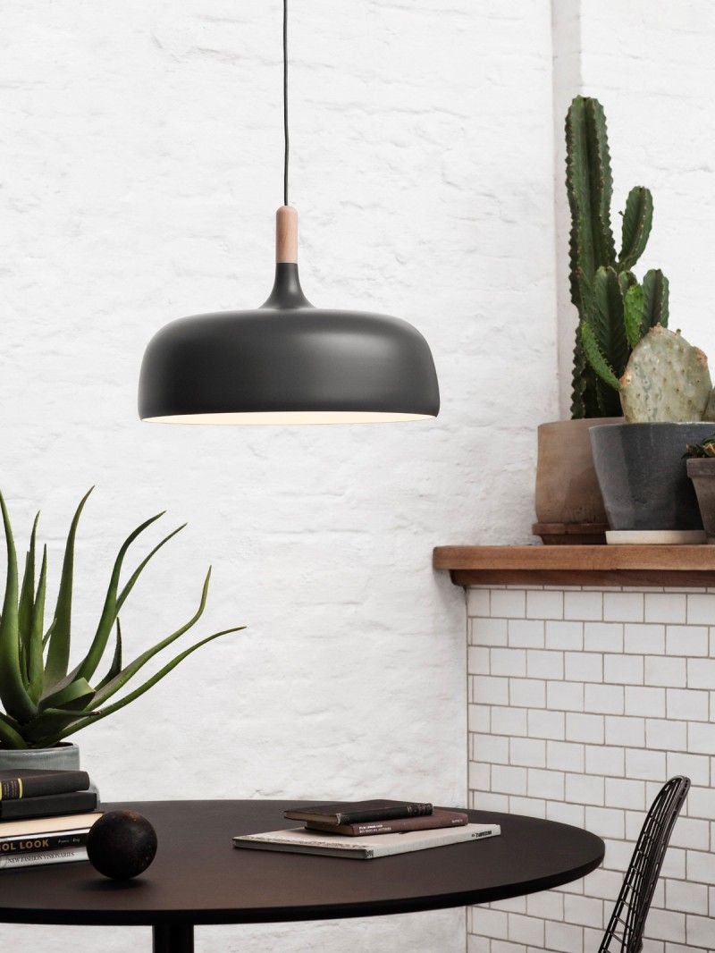 homify Scandinavian style kitchen Iron/Steel Lighting