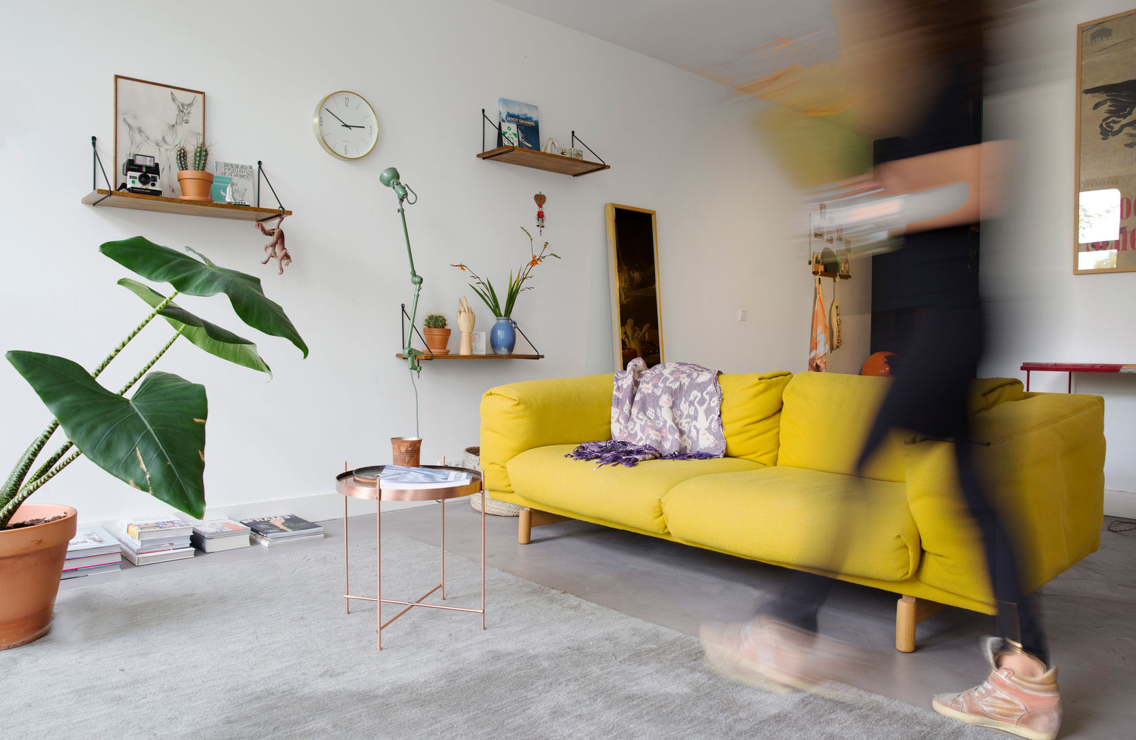 Urban home apartment Amsterdam, Studio roos Studio roos Salas de estar modernas