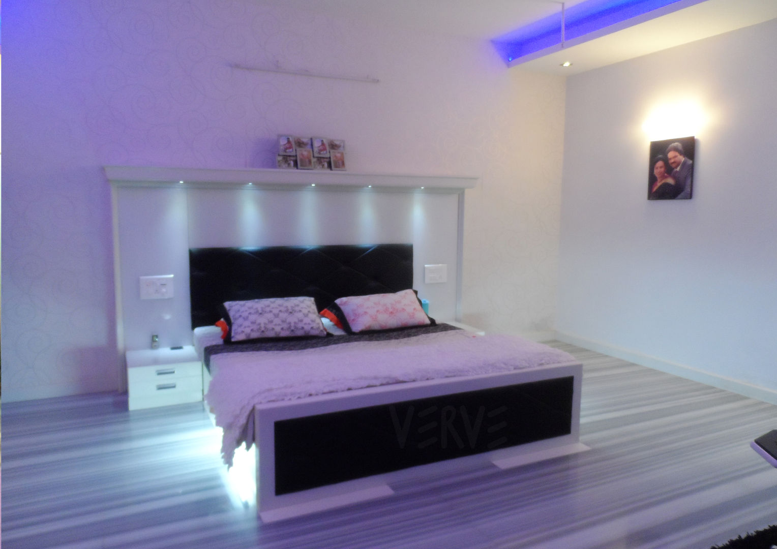 VILLA, VERVE GROUP VERVE GROUP Modern style bedroom
