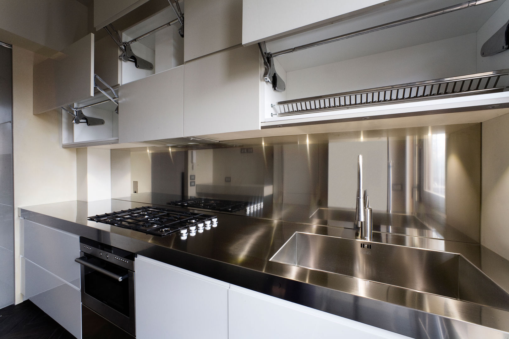 Cucina, Arredamenti Caneschi srl Arredamenti Caneschi srl Cocinas modernas Hierro/Acero Encimeras