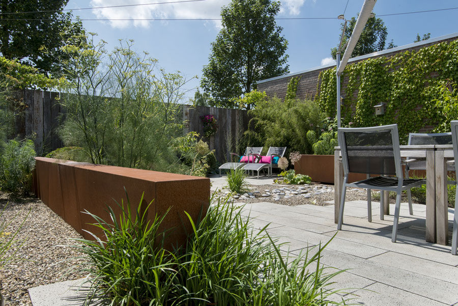 Natuurlijke kleine tuin Sleeuwijk - Tuin van het jaar 2018, De Rooy Hoveniers De Rooy Hoveniers Garden