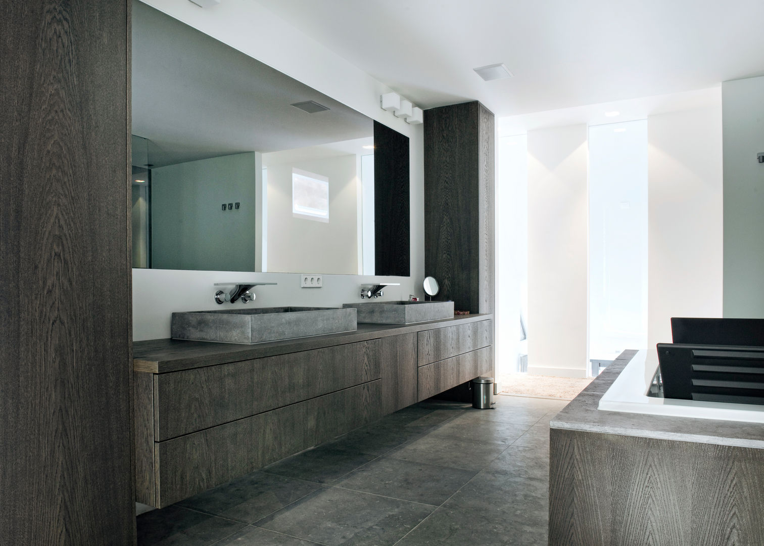 homify Salle de bain moderne