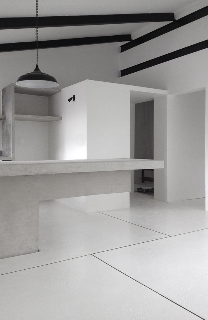 Apartamento Blanco y Negro, CENTRAL ARQUITECTURA CENTRAL ARQUITECTURA ミニマルデザインの ダイニング