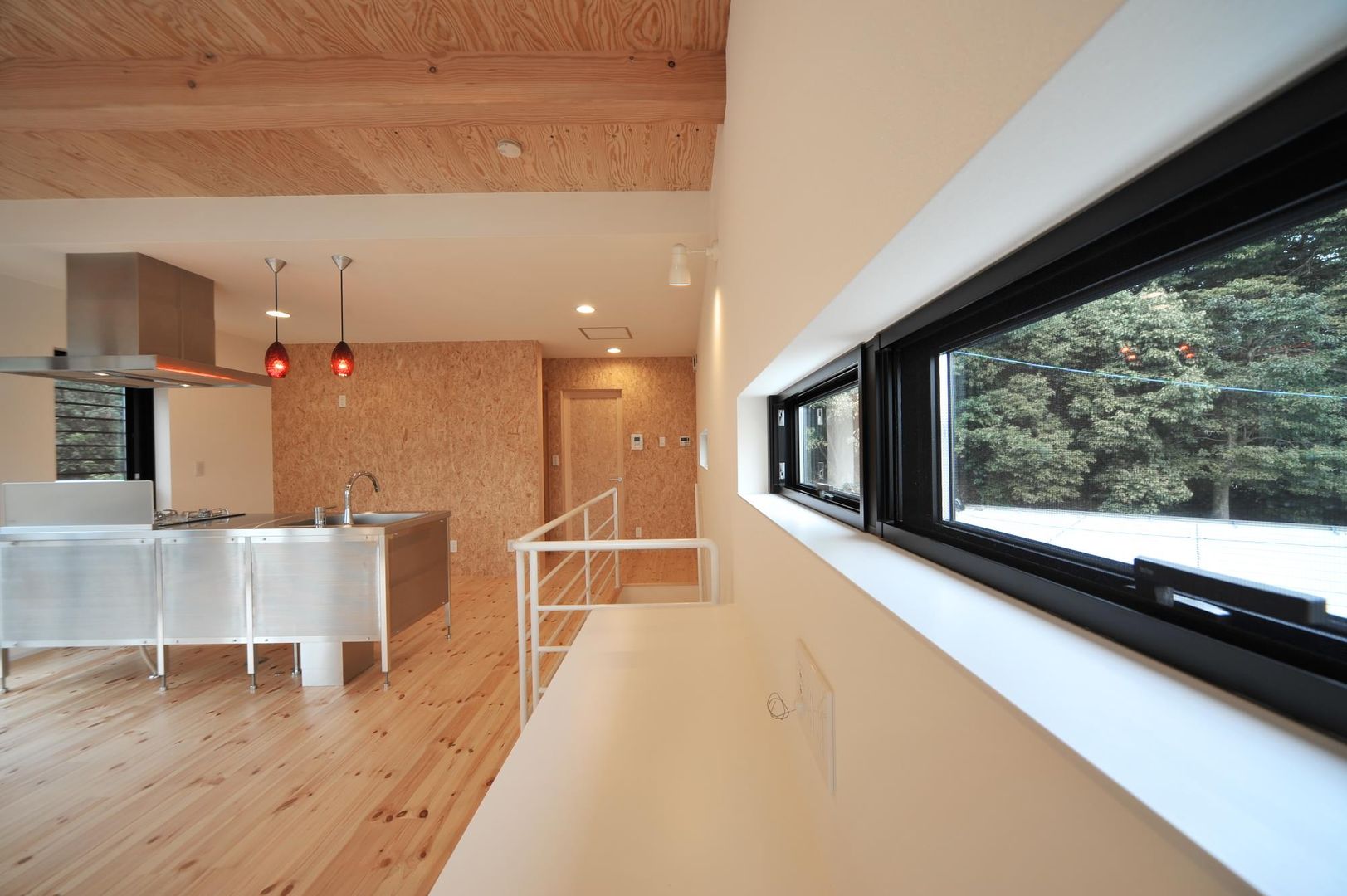 西坂部の家, 若山建築設計事務所 若山建築設計事務所 Minimalist living room Wood Wood effect