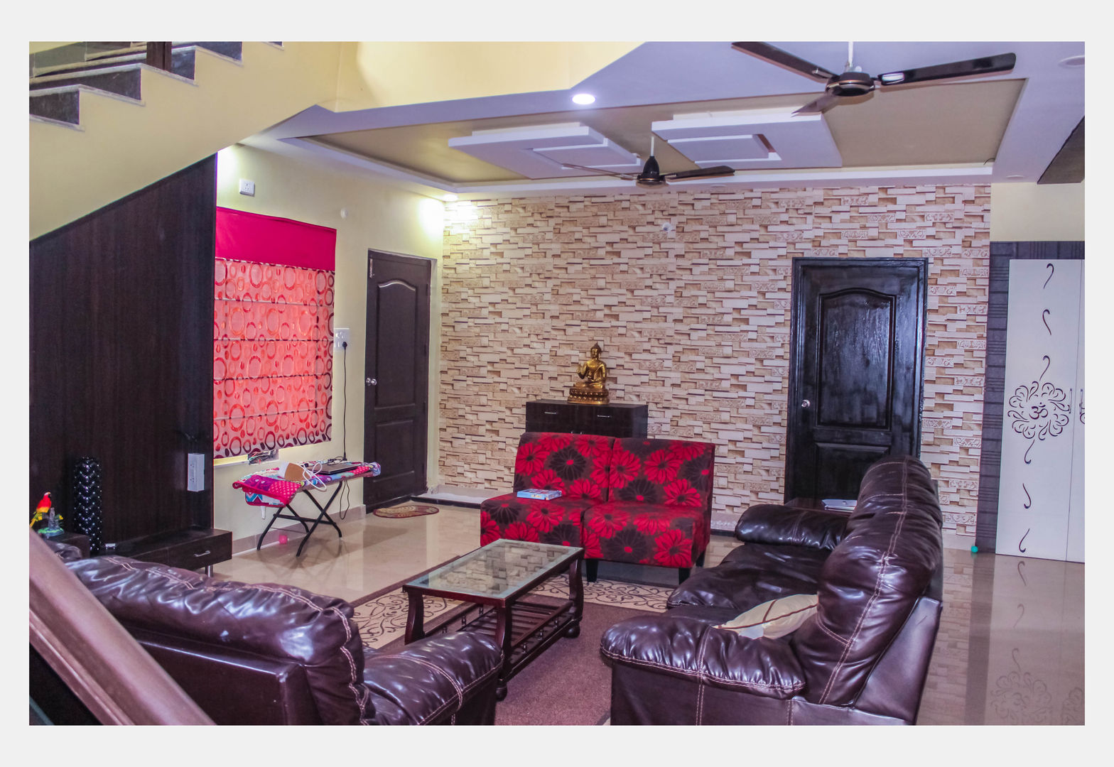 Villa at Appa Junction, Hyderabad., Happy Homes Designers Happy Homes Designers Phòng khách phong cách Địa Trung Hải Sofas & armchairs