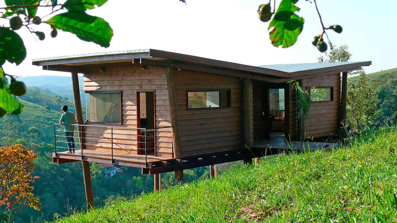 Casa em Guararema, Cabana Arquitetos Cabana Arquitetos Rustic style house Wood Wood effect