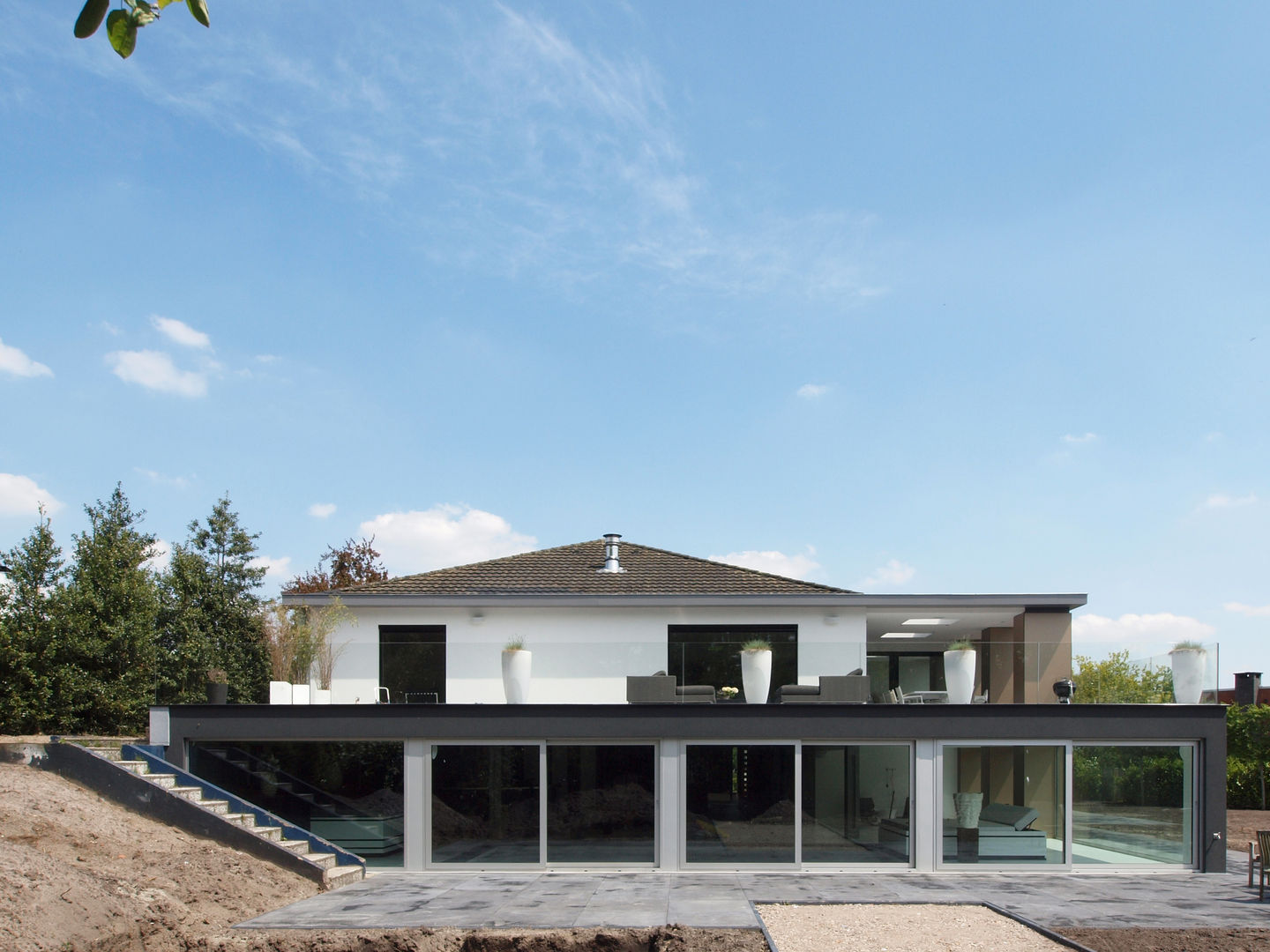 Restylen Villa te Essen, Vergouwen & Van Rijen architecten BNA BVBA Vergouwen & Van Rijen architecten BNA BVBA Дома в стиле модерн