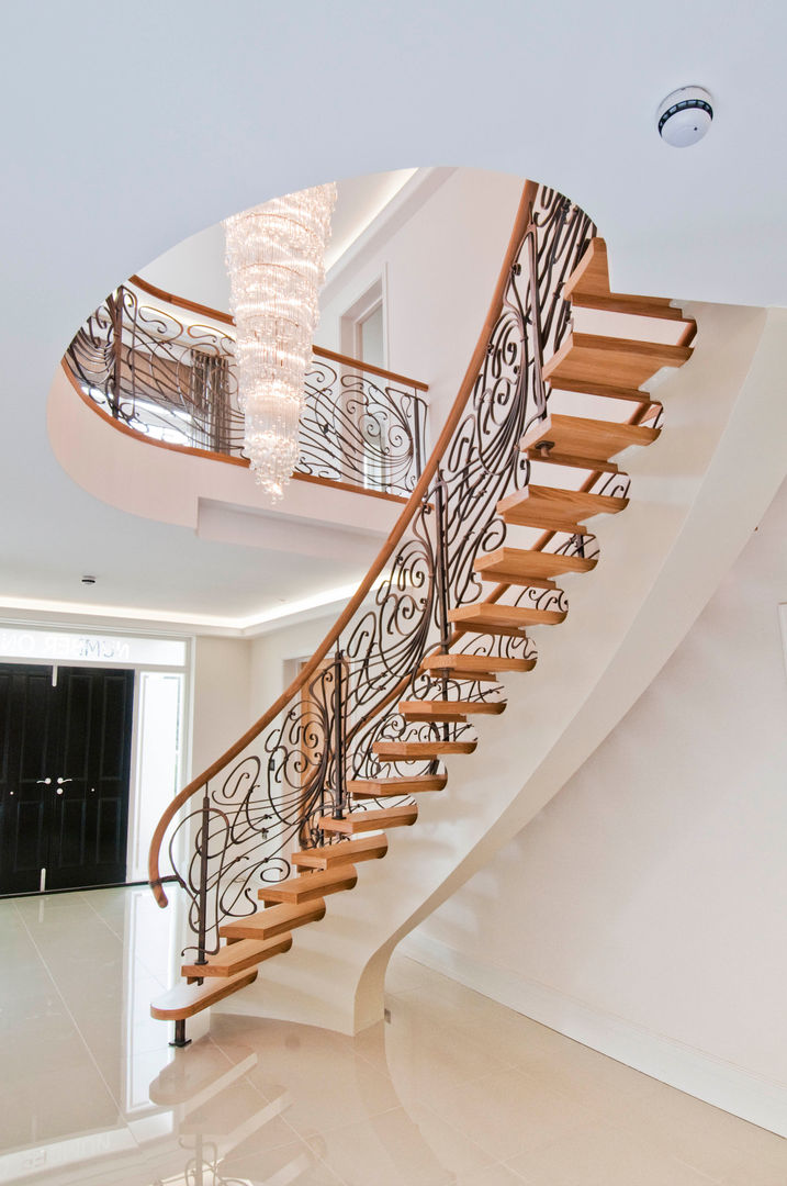 BESPOKE STAIRCASE Shandler Homes Ltd Коридор, прихожая и лестница в модерн стиле