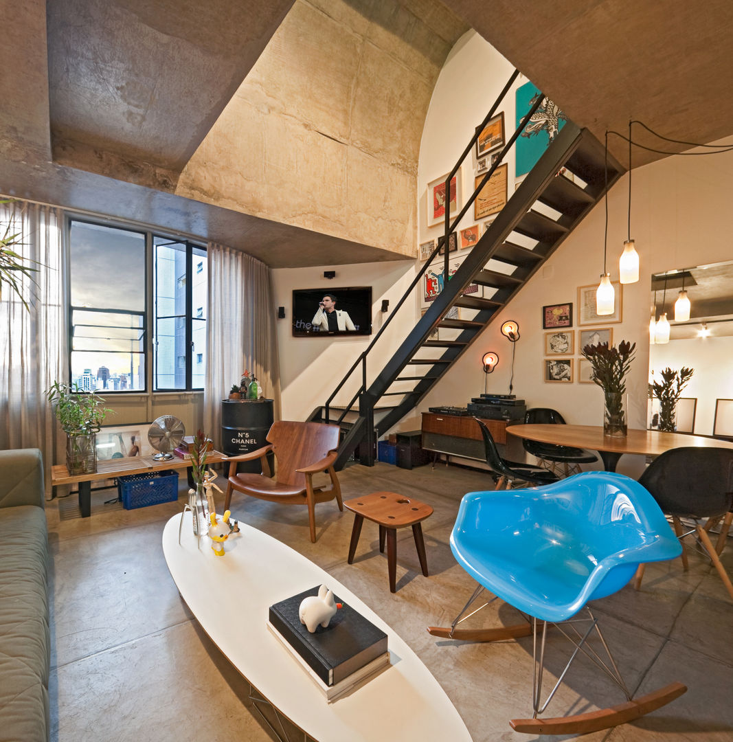 Loft Funcionários, Dubal Arquitetura e Design Dubal Arquitetura e Design Pasillos, vestíbulos y escaleras modernos