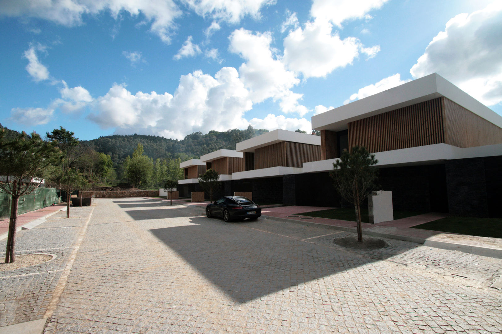 Pátios d'Este, TRAMA arquitetos TRAMA arquitetos Modern houses