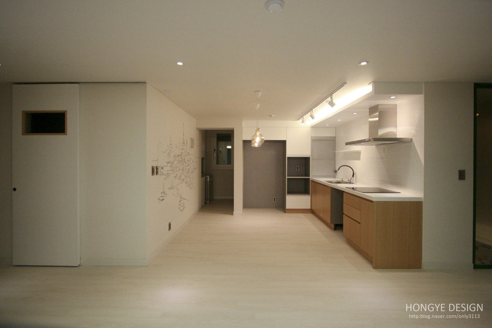 4인가족이 사는 화이트톤의 깔끔한 집_32py, 홍예디자인 홍예디자인 Modern kitchen