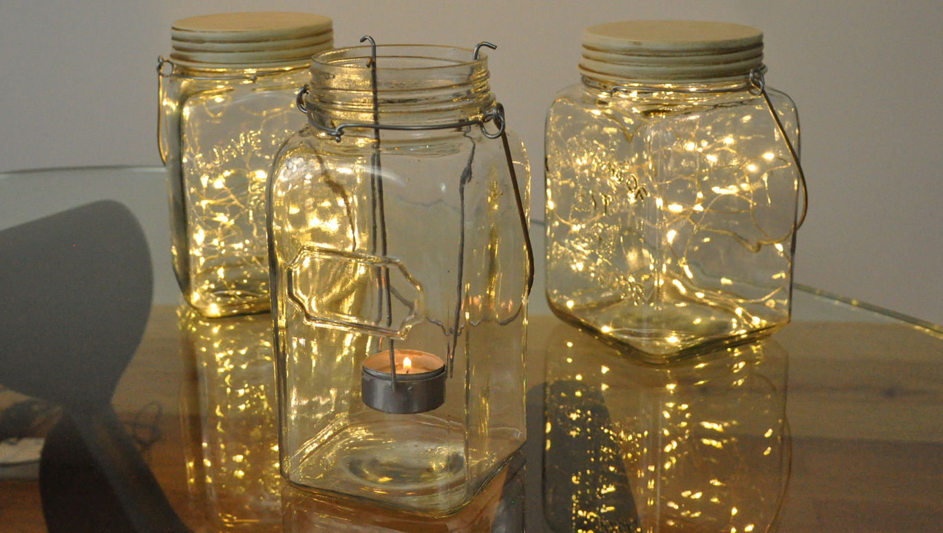 Cosmic Jar, HeadSprung Ltd HeadSprung Ltd غرفة المعيشة Lighting