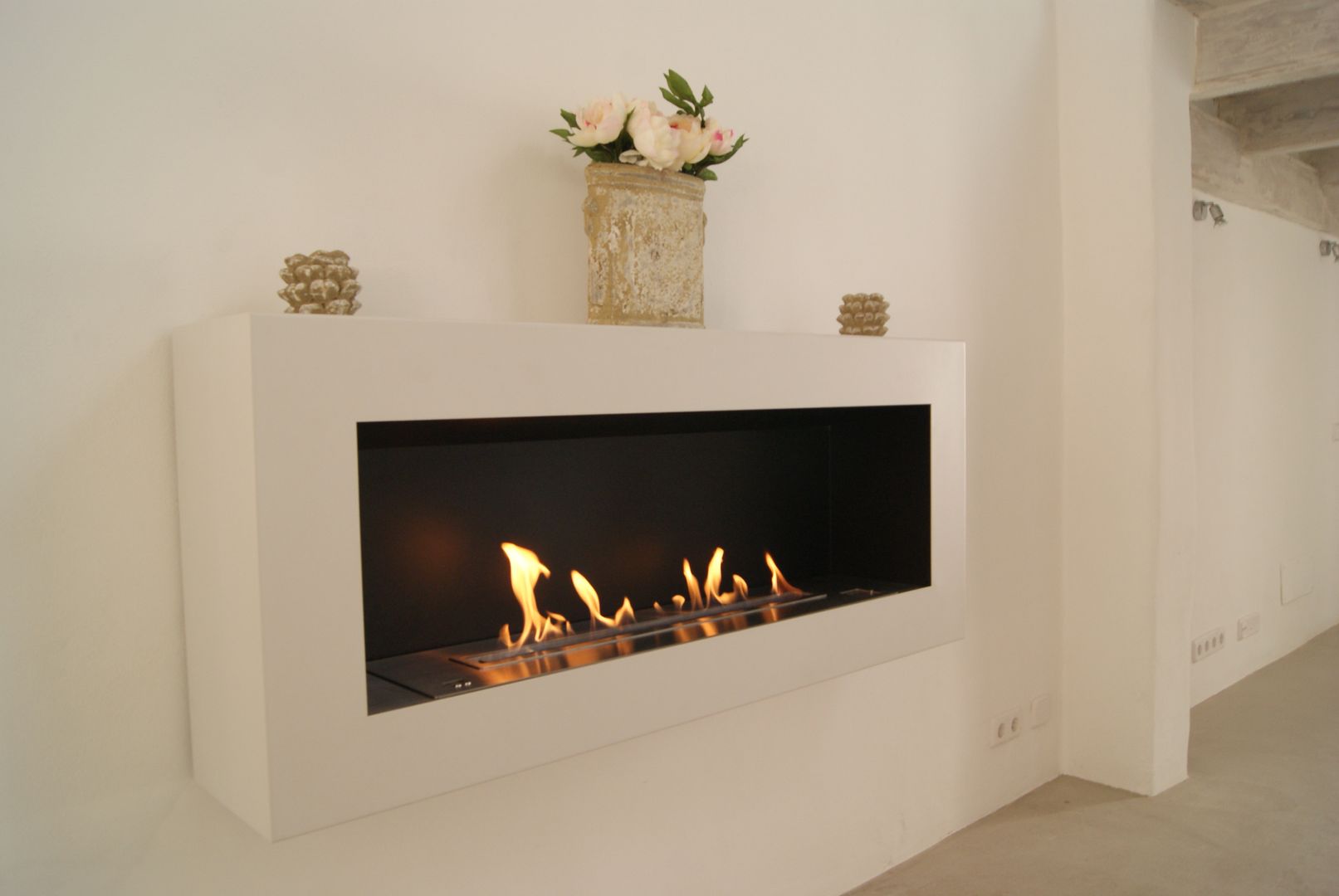 Biollama, BIOLLAMA BIOLLAMA Modern living room Fireplaces & accessories