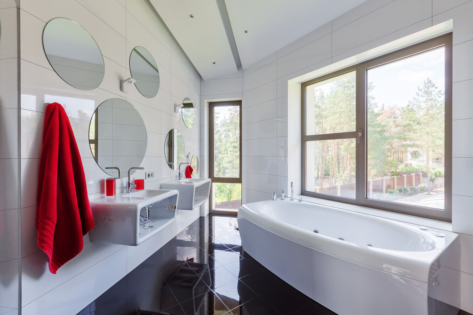 Плюты, YOUSUPOVA YOUSUPOVA 現代浴室設計點子、靈感&圖片
