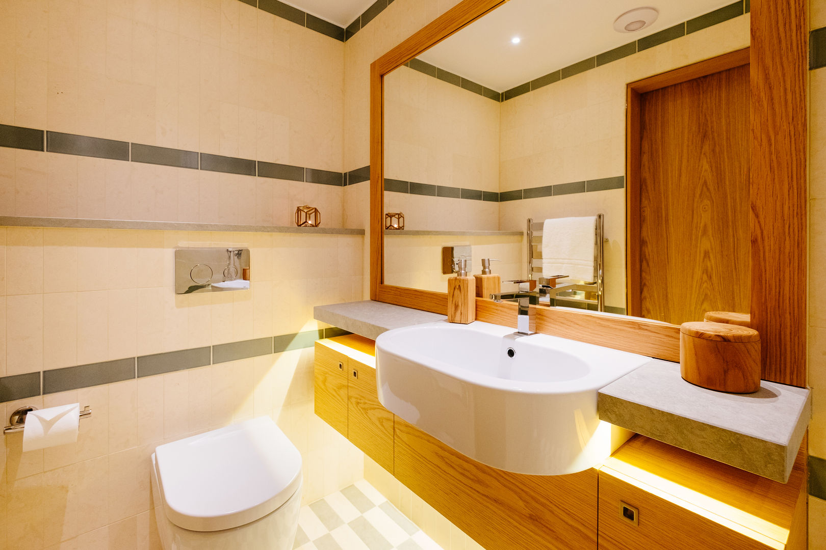 Gwel an Treth homify Modern bathroom