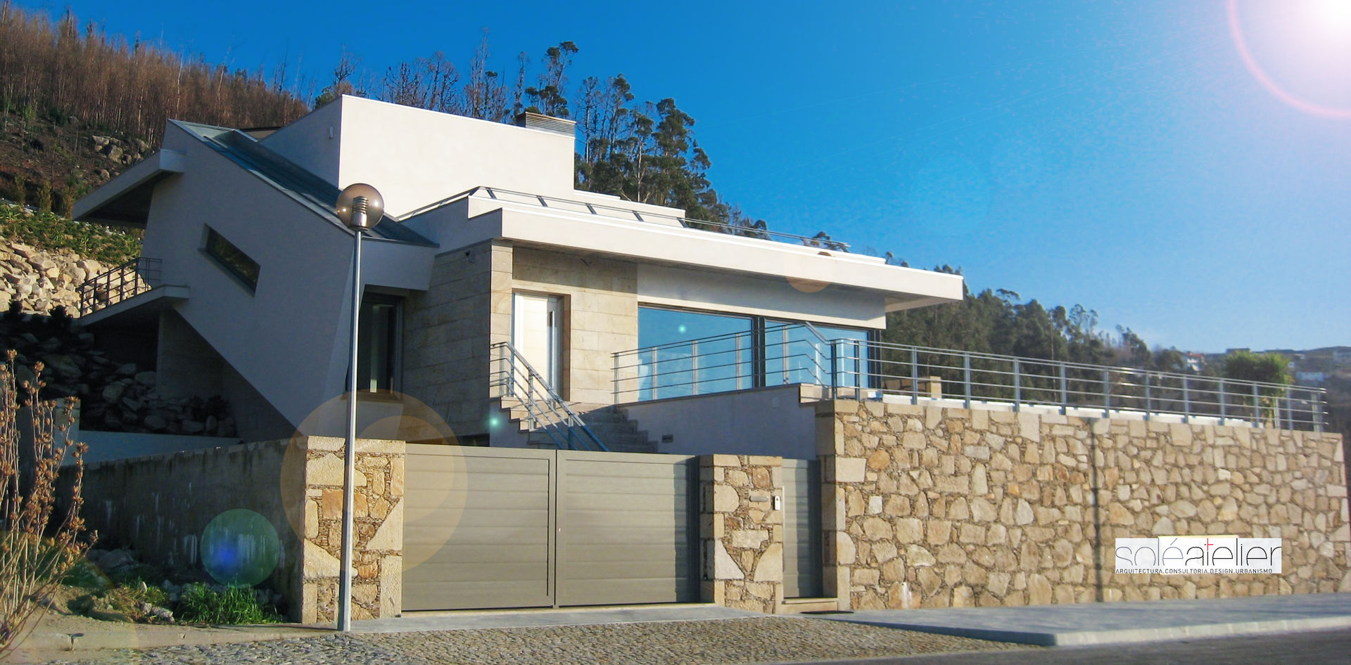 Casa TENEDÓRIO, Loivo, SOLE ATELIER, LDA SOLE ATELIER, LDA Modern houses