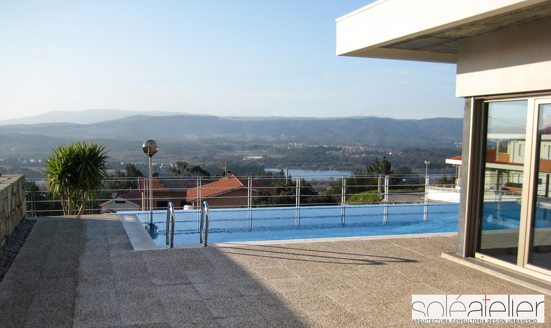 Casa TENEDÓRIO, Loivo, SOLE ATELIER, LDA SOLE ATELIER, LDA Modern pool