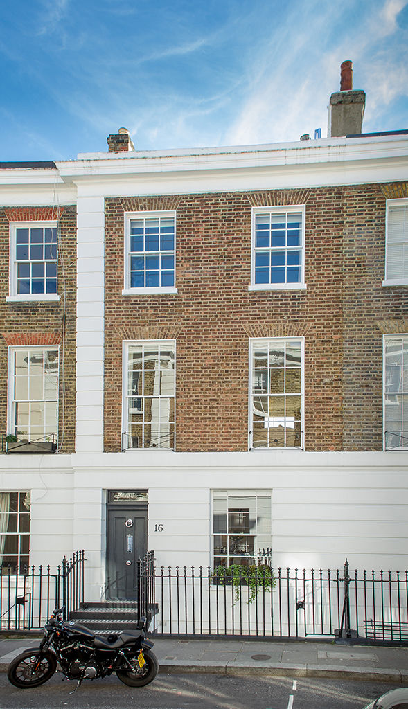 External view of The Chelsea House Nash Baker Architects Ltd Casas de estilo clásico Ladrillos