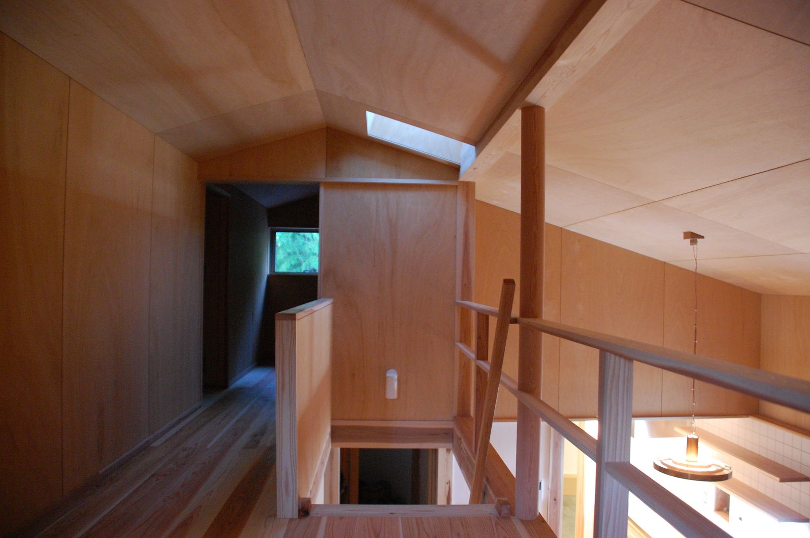 奏でるsumai, 一級建築士事務所アトリエ樫 一級建築士事務所アトリエ樫 Modern Corridor, Hallway and Staircase