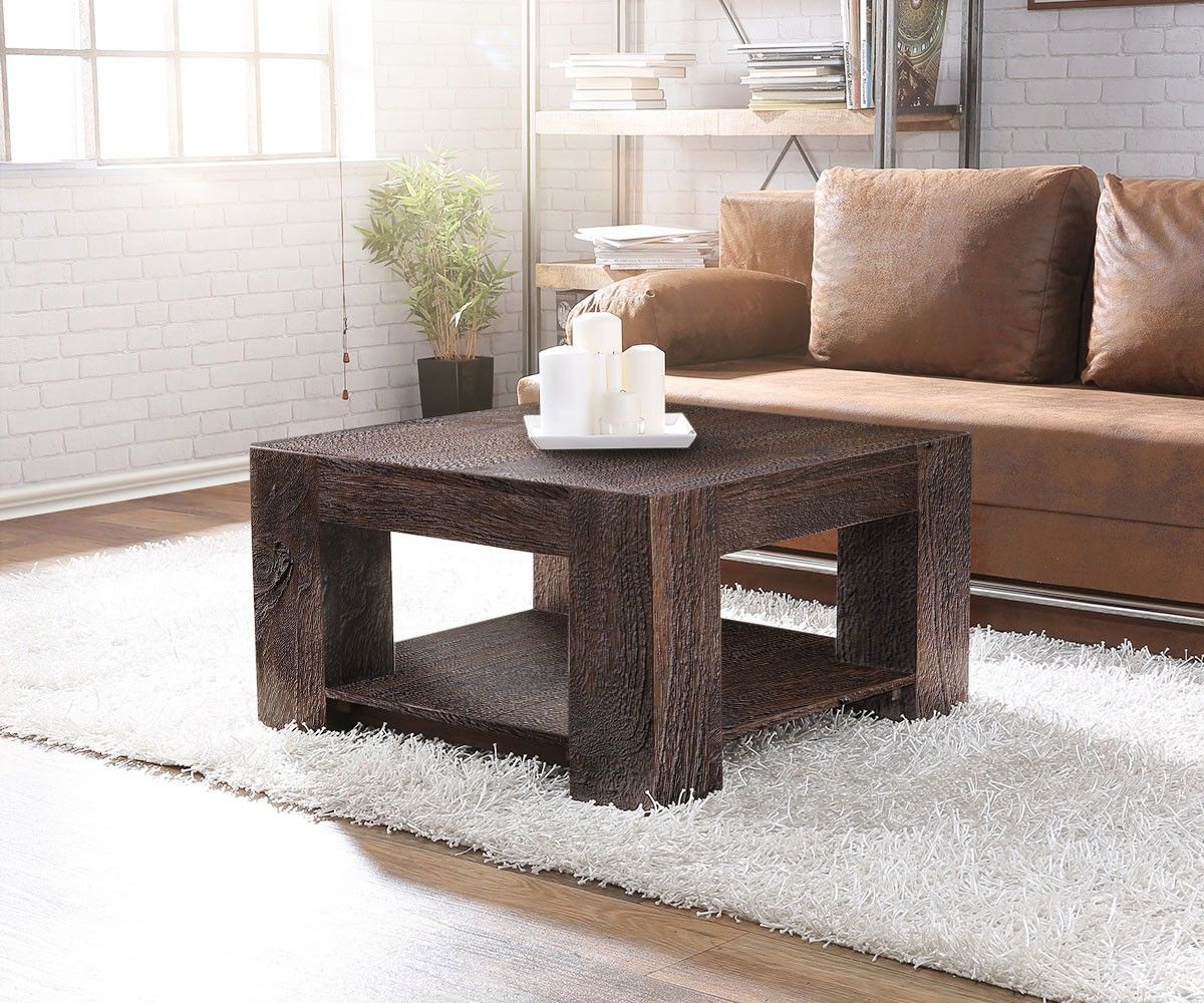 homify Phòng khách phong cách thực dân Gỗ Wood effect Side tables & trays