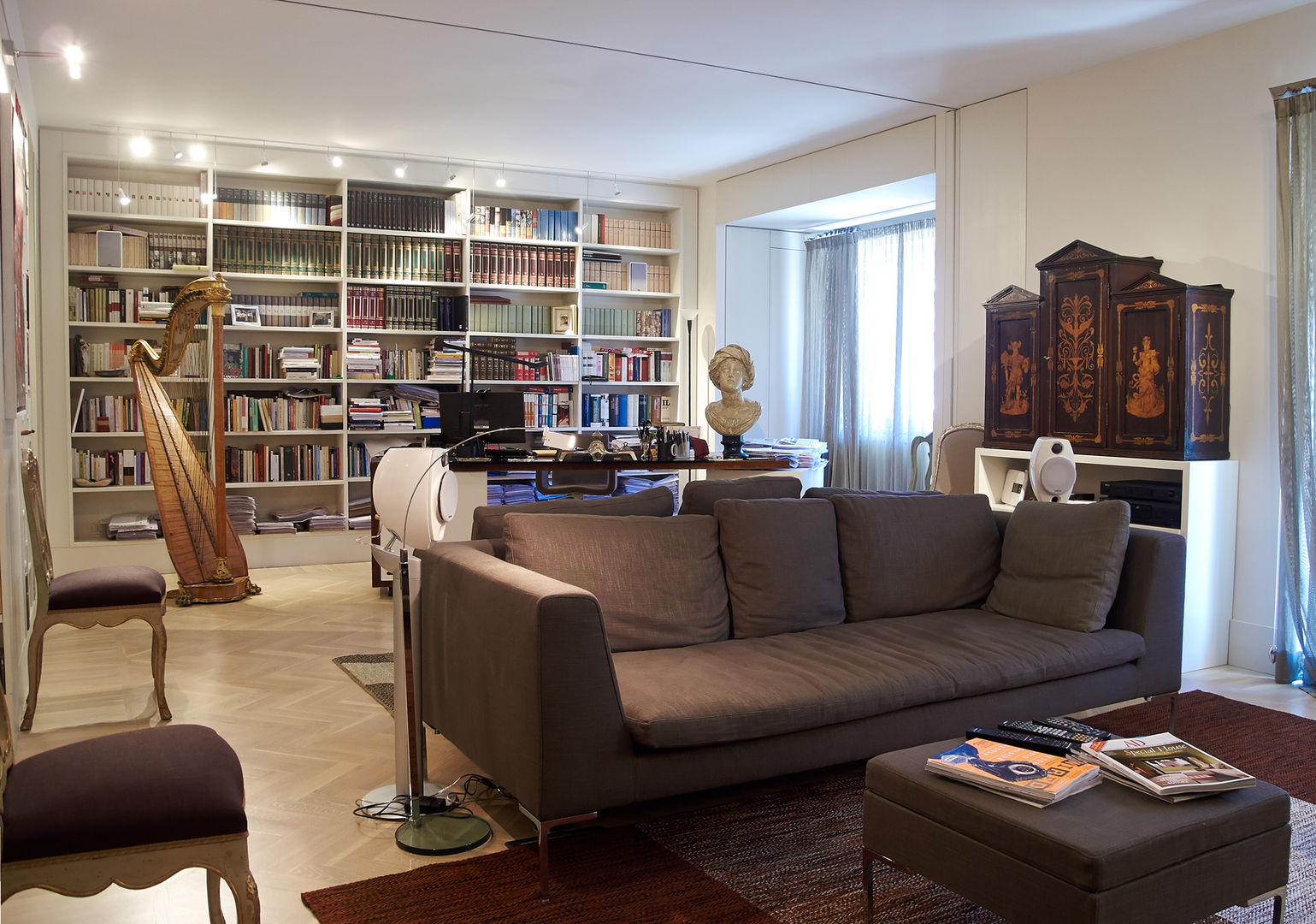 Appartamento Zona Vaticano - Roma, in&outsidesign in&outsidesign Salones de estilo moderno