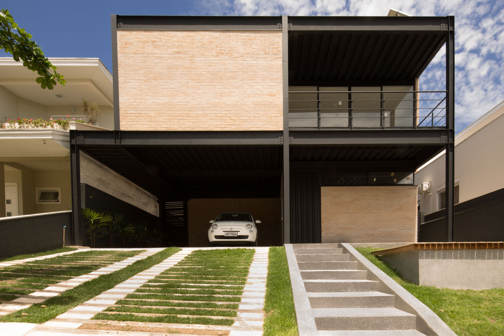 Casa_63, Sonne Müller Arquitetos Sonne Müller Arquitetos Rumah Gaya Industrial