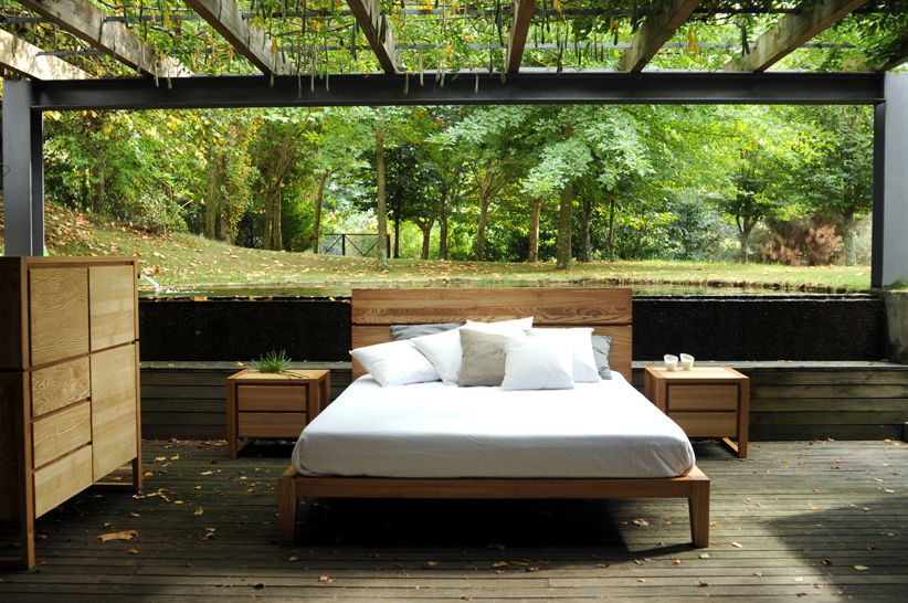 Linha Frame, Boa Safra Boa Safra Mediterranean style bedroom Solid Wood Multicolored Beds & headboards