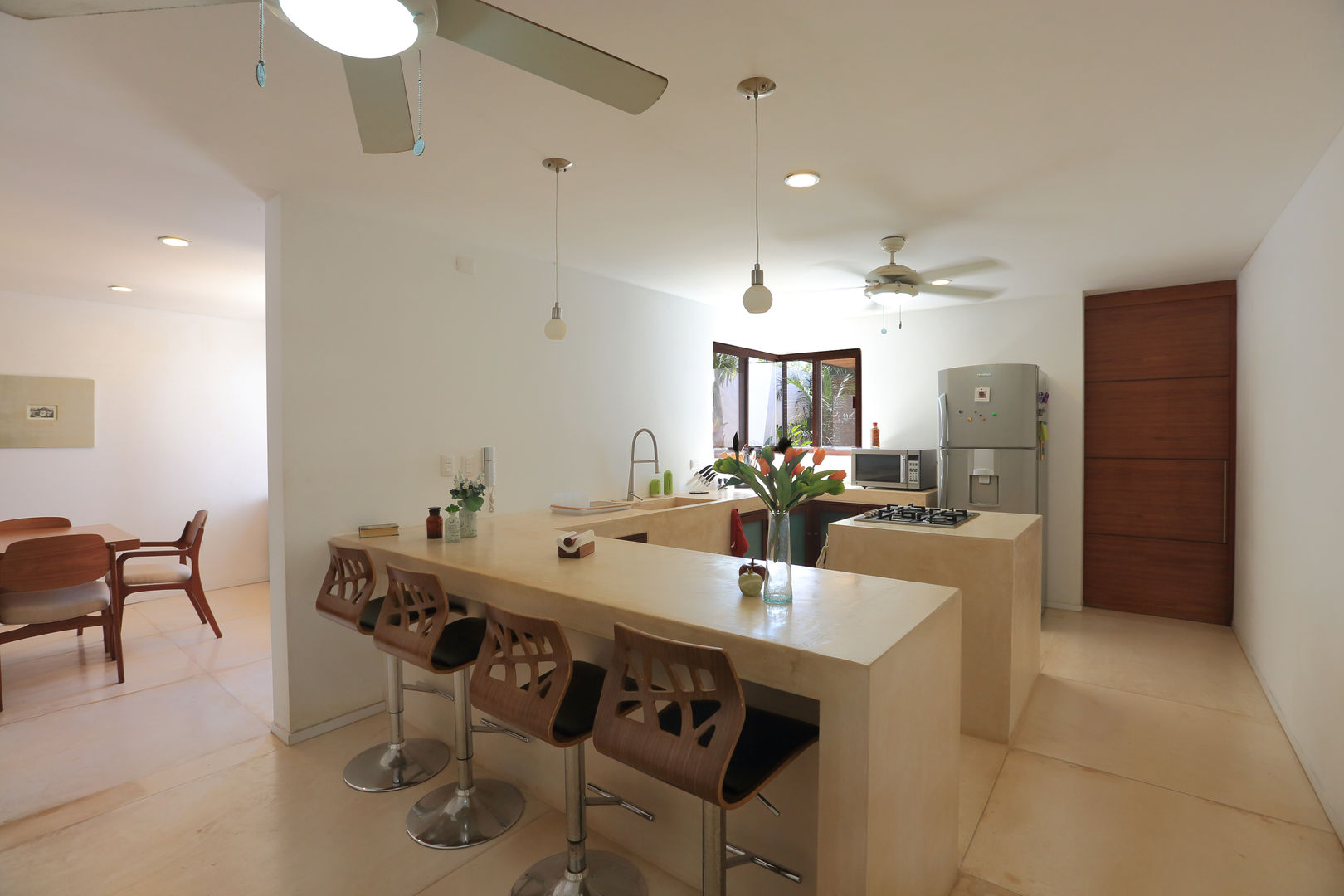 Casa Mo, FGO Arquitectura FGO Arquitectura Tropical style kitchen Natural Fibre Beige