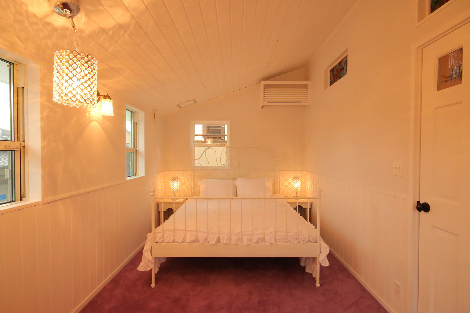 north shore house, THE MAKER'S&United Space Architect THE MAKER'S&United Space Architect Colonial style bedroom Wood Wood effect