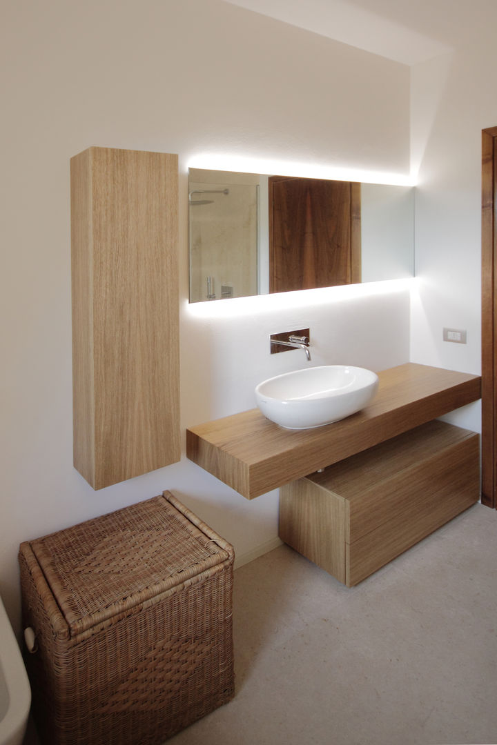 Progetti, luigi bello architetto luigi bello architetto Modern bathroom
