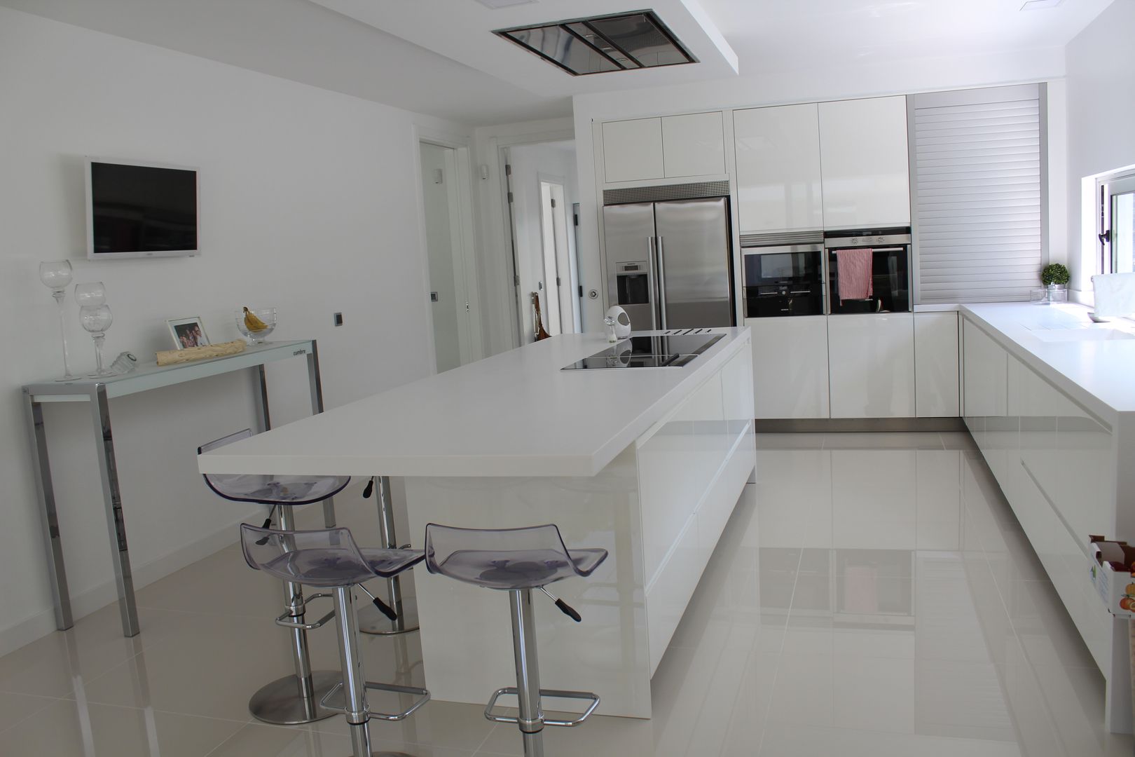 Moradia IC, Miguel Ferreira Arquitectos Miguel Ferreira Arquitectos Modern style kitchen