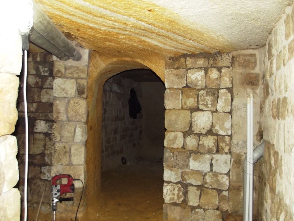 Emine Hanım evi Öncesi ve Sonrası, Kayakapi Premium Caves - Cappadocia Kayakapi Premium Caves - Cappadocia Дома в рустикальном стиле