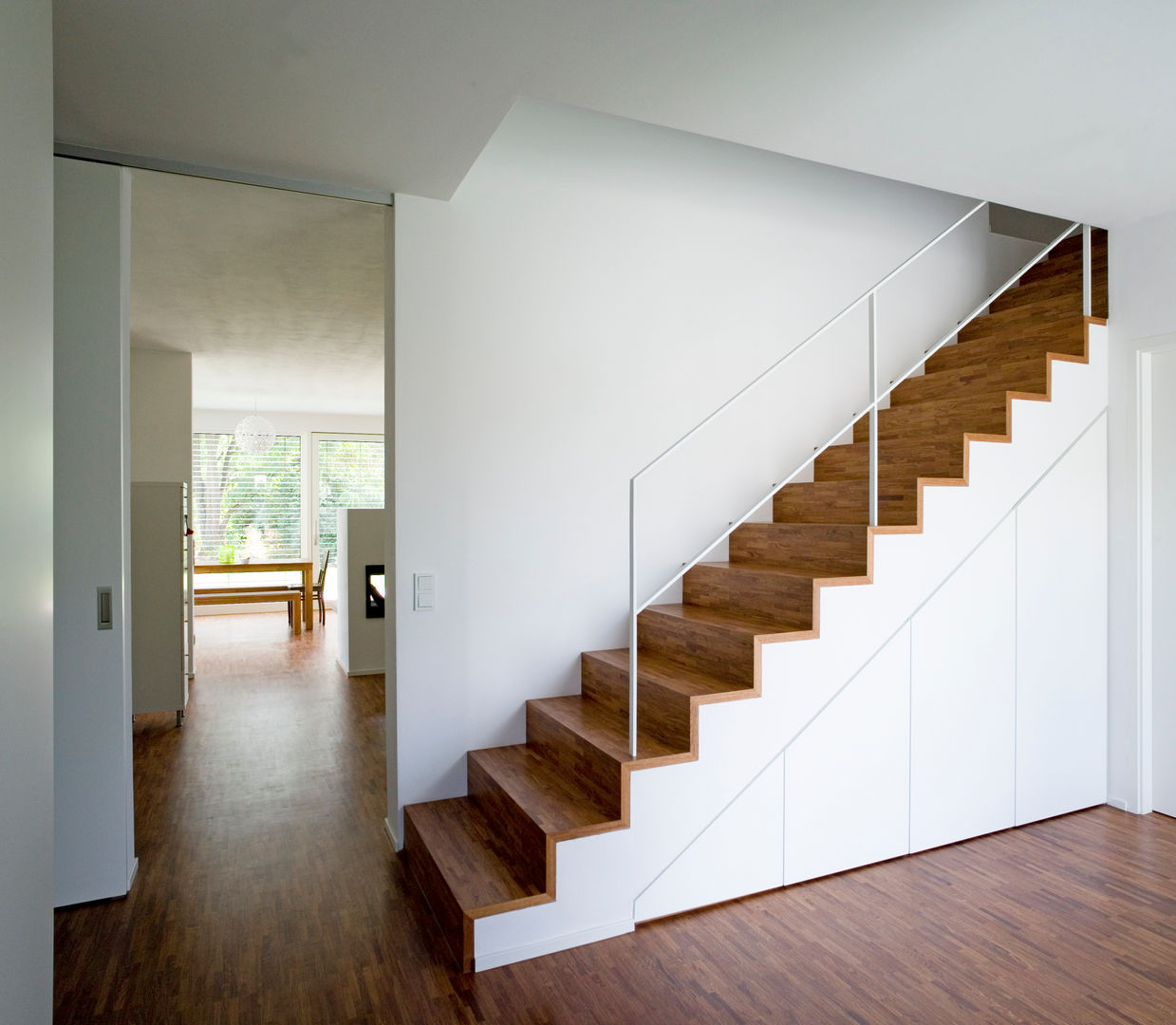Einfamilienwohnhaus, Hofmann Keicher Ring Architekten Hofmann Keicher Ring Architekten Modern corridor, hallway & stairs