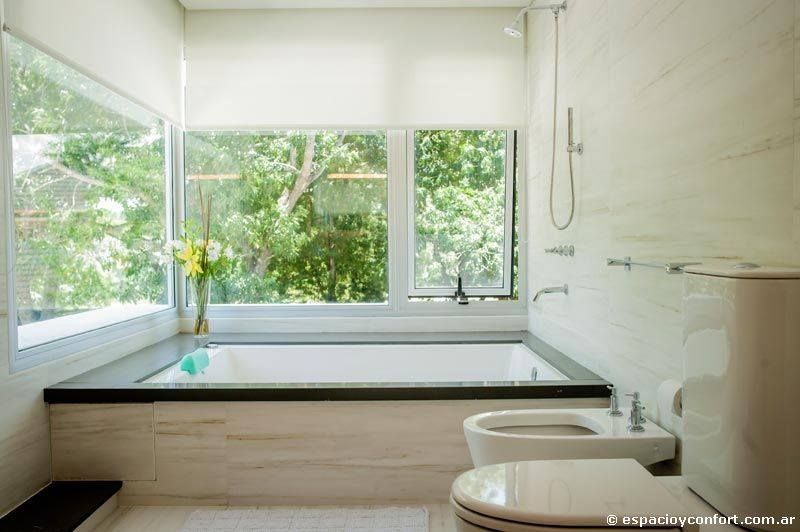 Vivienda en Grand Bell, AMADO arquitectos AMADO arquitectos Modern bathroom