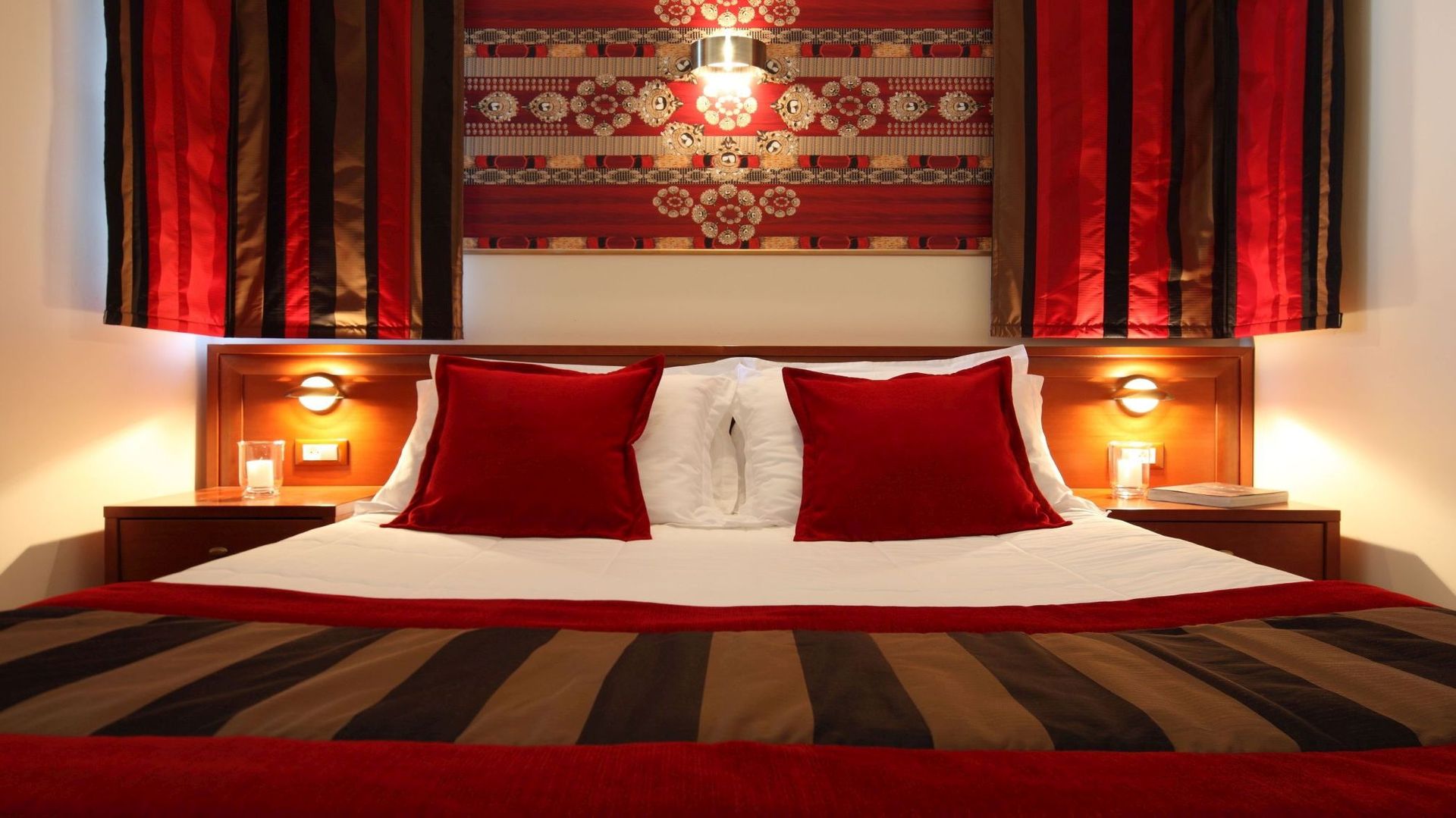 ​Boutique Hotel Villa Andrea, Sanabel Decor Sanabel Decor مساحات تجارية الغزل والنسيج Amber/Gold فنادق