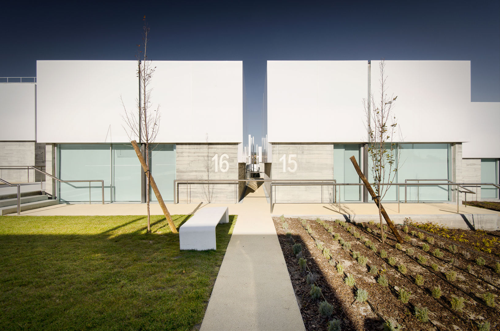 Elderly persons residence, guedes cruz arquitectos guedes cruz arquitectos Mediterranean style houses