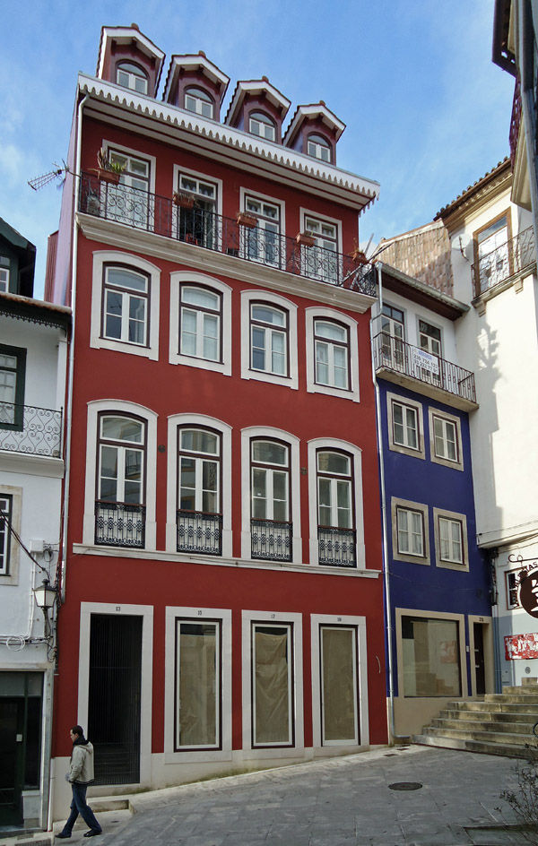 Apartment Quebra-costas, COLECTIVO arquitectos COLECTIVO arquitectos Minimalist Evler