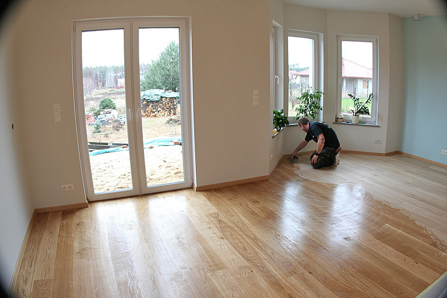 Realizacja podłogi drewnianej w Chynowie koło Zielonej Góry, PHU Bortnowski PHU Bortnowski