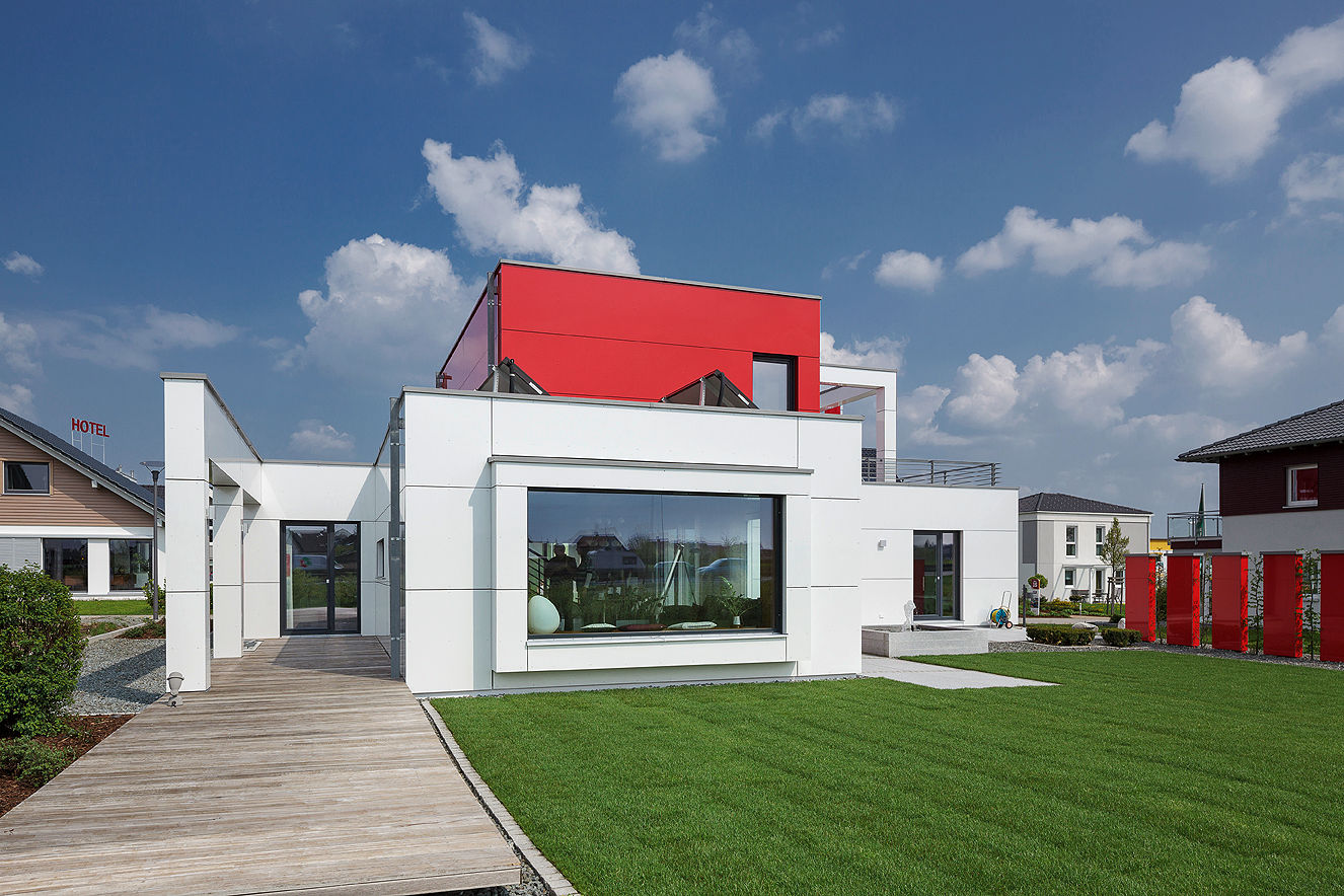LUXHAUS Musterhaus Nürnberg, Lopez-Fotodesign Lopez-Fotodesign Modern balcony, veranda & terrace
